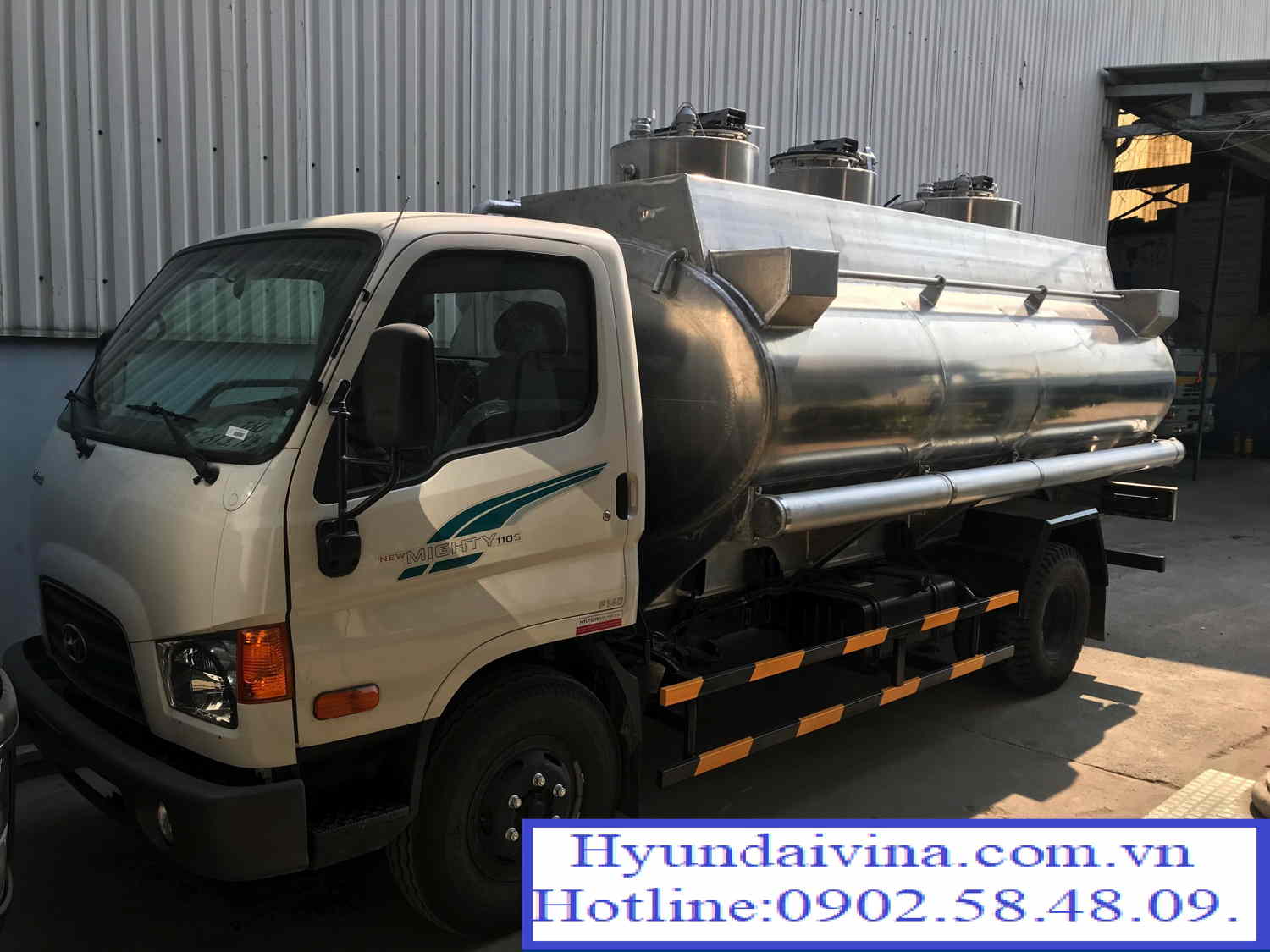 Xe tải Xi tec xăng dầu Hyundai New Mighty 110S 